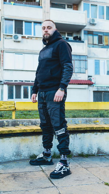 REBBELL TRACK "BLACK EDITION"